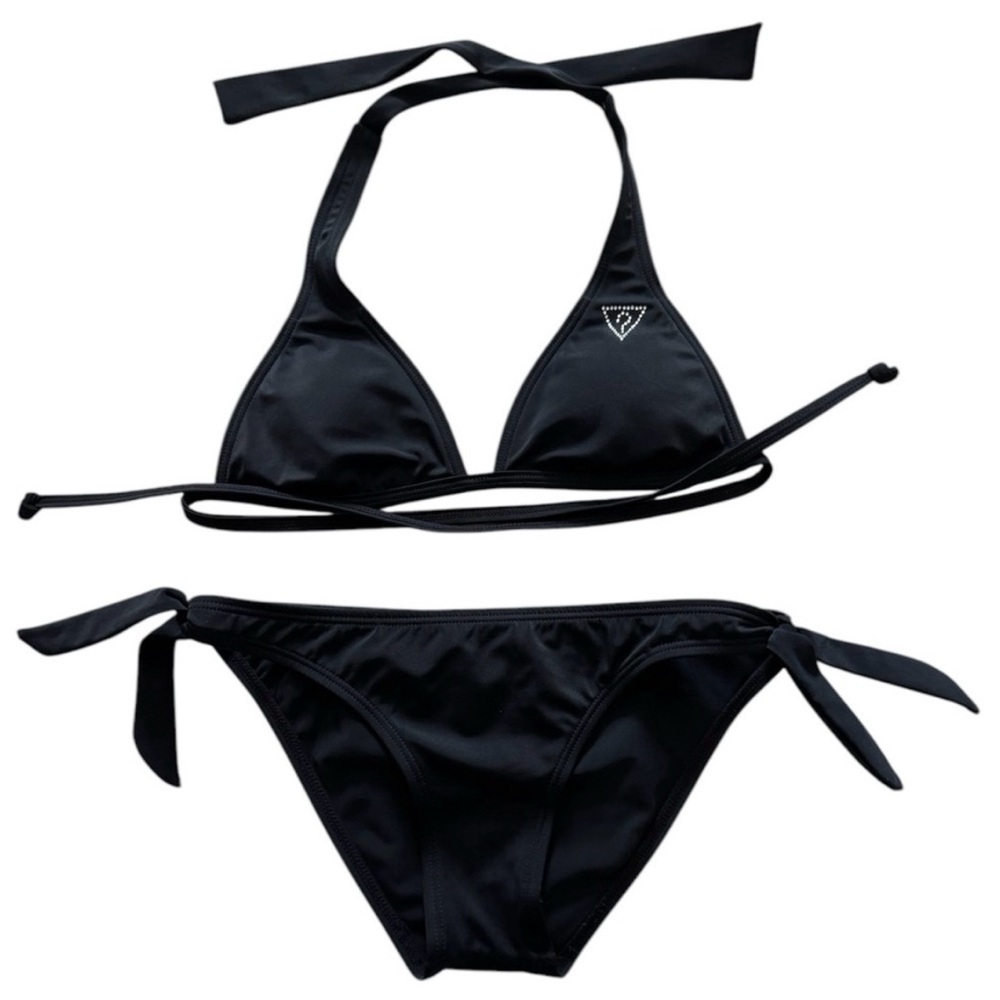 𝐆𝐔𝐄𝐒𝐒 Black Bikini Set